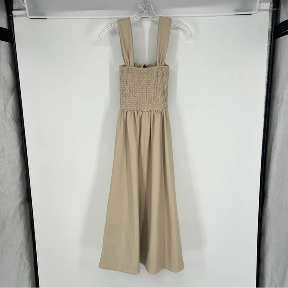 Elliatt Faux Leather Cream Smocked Classic Designer Preppy Midi Dress XS NWT - Picture 9 of 9